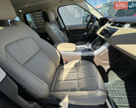 Білий Ленд Ровер Range Rover Sport, об'ємом двигуна 2.99 л та пробігом 165 тис. км за 38490 $, фото 42 на Automoto.ua