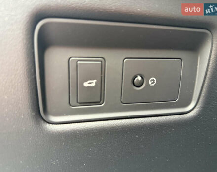 Білий Ленд Ровер Range Rover Sport, об'ємом двигуна 3 л та пробігом 96 тис. км за 37500 $, фото 64 на Automoto.ua