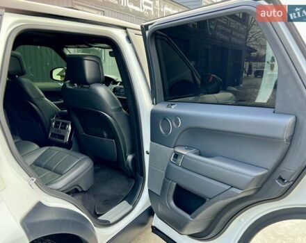 Білий Ленд Ровер Range Rover Sport, об'ємом двигуна 3 л та пробігом 179 тис. км за 34900 $, фото 40 на Automoto.ua