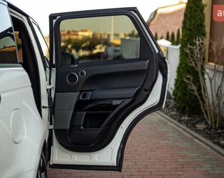 Білий Ленд Ровер Range Rover Sport, об'ємом двигуна 3 л та пробігом 130 тис. км за 45000 $, фото 61 на Automoto.ua