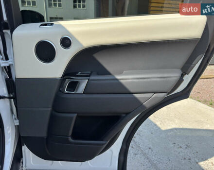 Белый Ленд Ровер Рендж Ровер Спорт, объемом двигателя 3 л и пробегом 76 тыс. км за 55000 $, фото 41 на Automoto.ua