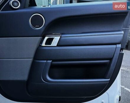 Білий Ленд Ровер Range Rover Sport, об'ємом двигуна 3 л та пробігом 71 тис. км за 50999 $, фото 29 на Automoto.ua