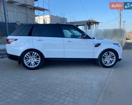 Белый Ленд Ровер Рендж Ровер Спорт, объемом двигателя 2.99 л и пробегом 229 тыс. км за 47000 $, фото 3 на Automoto.ua