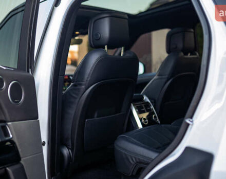 Білий Ленд Ровер Range Rover Sport, об'ємом двигуна 3 л та пробігом 130 тис. км за 45000 $, фото 51 на Automoto.ua