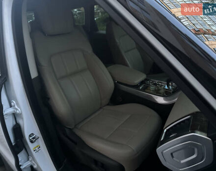 Белый Ленд Ровер Рендж Ровер Спорт, объемом двигателя 2.99 л и пробегом 115 тыс. км за 59900 $, фото 42 на Automoto.ua