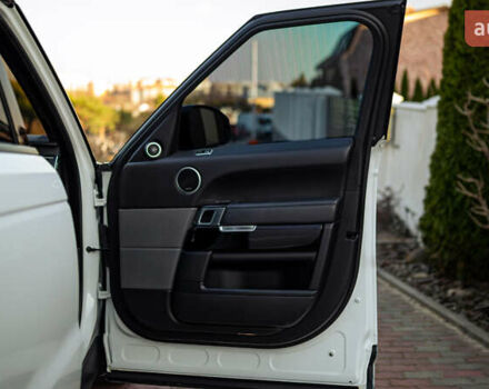 Білий Ленд Ровер Range Rover Sport, об'ємом двигуна 3 л та пробігом 130 тис. км за 45000 $, фото 65 на Automoto.ua