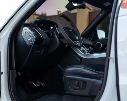 Білий Ленд Ровер Range Rover Sport, об'ємом двигуна 3 л та пробігом 130 тис. км за 45000 $, фото 36 на Automoto.ua