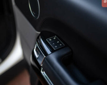 Білий Ленд Ровер Range Rover Sport, об'ємом двигуна 3 л та пробігом 130 тис. км за 45000 $, фото 67 на Automoto.ua