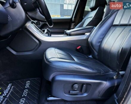 Білий Ленд Ровер Range Rover Sport, об'ємом двигуна 3 л та пробігом 71 тис. км за 50999 $, фото 24 на Automoto.ua