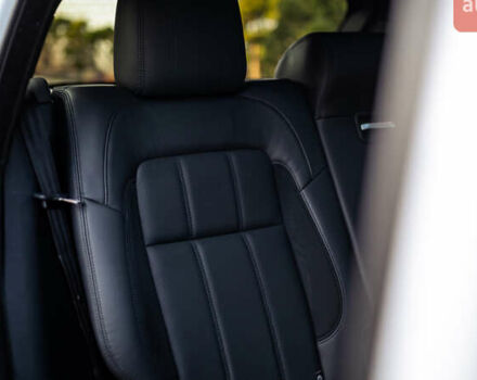 Білий Ленд Ровер Range Rover Sport, об'ємом двигуна 3 л та пробігом 130 тис. км за 45000 $, фото 63 на Automoto.ua