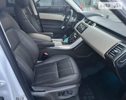 Білий Ленд Ровер Range Rover Sport, об'ємом двигуна 2.99 л та пробігом 85 тис. км за 65800 $, фото 17 на Automoto.ua