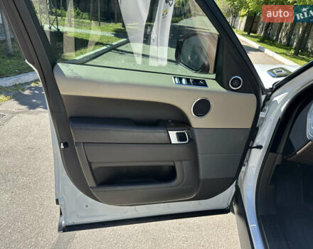 Білий Ленд Ровер Range Rover Sport, об'ємом двигуна 2.99 л та пробігом 98 тис. км за 57500 $, фото 37 на Automoto.ua