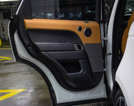 Білий Ленд Ровер Range Rover Sport, об'ємом двигуна 3 л та пробігом 59 тис. км за 71900 $, фото 107 на Automoto.ua
