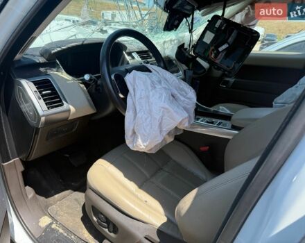 Білий Ленд Ровер Range Rover Sport, об'ємом двигуна 2.99 л та пробігом 80 тис. км за 14800 $, фото 1 на Automoto.ua