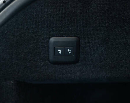 Білий Ленд Ровер Range Rover Sport, об'ємом двигуна 3 л та пробігом 130 тис. км за 45000 $, фото 28 на Automoto.ua