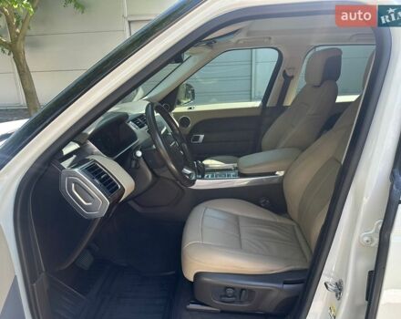 Білий Ленд Ровер Range Rover Sport, об'ємом двигуна 2.99 л та пробігом 117 тис. км за 49900 $, фото 49 на Automoto.ua