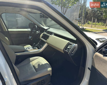 Білий Ленд Ровер Range Rover Sport, об'ємом двигуна 2.99 л та пробігом 98 тис. км за 57500 $, фото 47 на Automoto.ua
