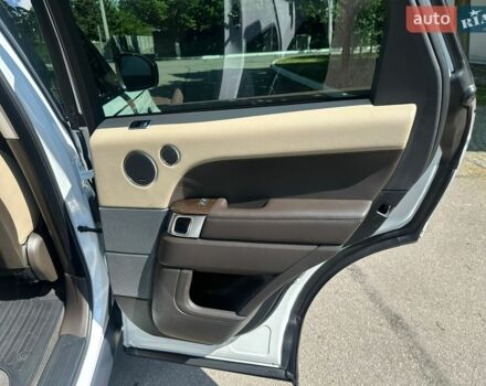 Білий Ленд Ровер Range Rover Sport, об'ємом двигуна 2.99 л та пробігом 117 тис. км за 49900 $, фото 58 на Automoto.ua