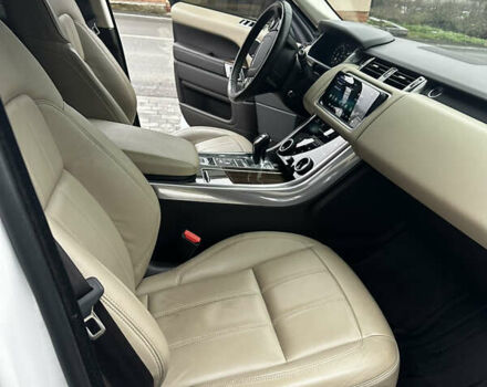 Білий Ленд Ровер Range Rover Sport, об'ємом двигуна 3 л та пробігом 80 тис. км за 60000 $, фото 11 на Automoto.ua