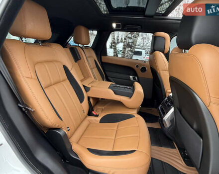 Білий Ленд Ровер Range Rover Sport, об'ємом двигуна 3 л та пробігом 59 тис. км за 71900 $, фото 63 на Automoto.ua