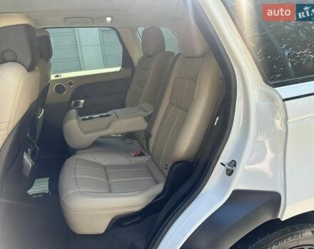 Білий Ленд Ровер Range Rover Sport, об'ємом двигуна 2.99 л та пробігом 117 тис. км за 49900 $, фото 56 на Automoto.ua