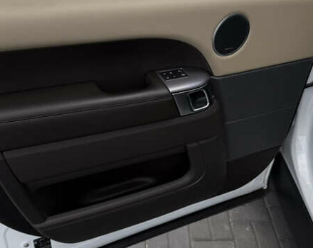 Білий Ленд Ровер Range Rover Sport, об'ємом двигуна 2.99 л та пробігом 39 тис. км за 52000 $, фото 24 на Automoto.ua