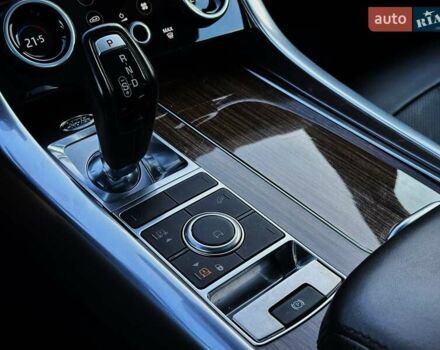 Білий Ленд Ровер Range Rover Sport, об'ємом двигуна 3 л та пробігом 71 тис. км за 50999 $, фото 45 на Automoto.ua