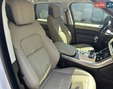 Білий Ленд Ровер Range Rover Sport, об'ємом двигуна 2.99 л та пробігом 98 тис. км за 57500 $, фото 45 на Automoto.ua