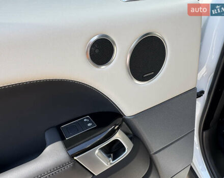 Белый Ленд Ровер Рендж Ровер Спорт, объемом двигателя 3 л и пробегом 76 тыс. км за 55000 $, фото 34 на Automoto.ua