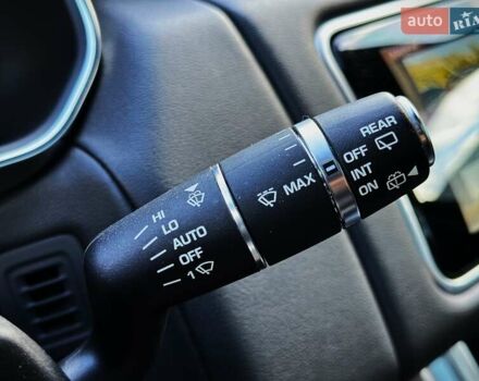 Білий Ленд Ровер Range Rover Sport, об'ємом двигуна 3 л та пробігом 71 тис. км за 50999 $, фото 48 на Automoto.ua