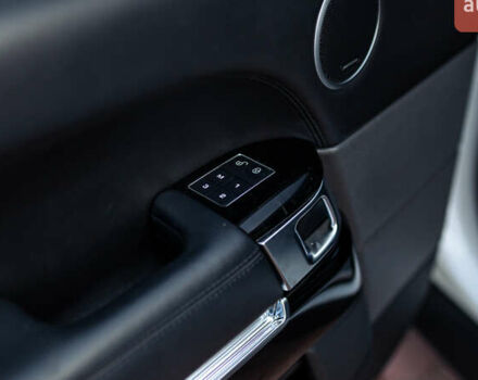 Білий Ленд Ровер Range Rover Sport, об'ємом двигуна 3 л та пробігом 130 тис. км за 45000 $, фото 31 на Automoto.ua