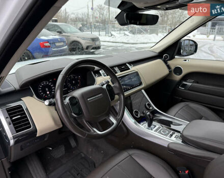 Білий Ленд Ровер Range Rover Sport, об'ємом двигуна 2.99 л та пробігом 70 тис. км за 62000 $, фото 18 на Automoto.ua