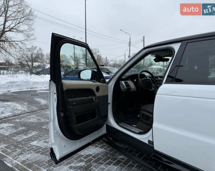 Білий Ленд Ровер Range Rover Sport, об'ємом двигуна 2.99 л та пробігом 70 тис. км за 62000 $, фото 15 на Automoto.ua