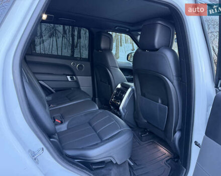 Белый Ленд Ровер Рендж Ровер Спорт, объемом двигателя 3 л и пробегом 78 тыс. км за 61800 $, фото 16 на Automoto.ua