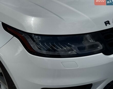 Білий Ленд Ровер Range Rover Sport, об'ємом двигуна 2 л та пробігом 113 тис. км за 57490 $, фото 5 на Automoto.ua