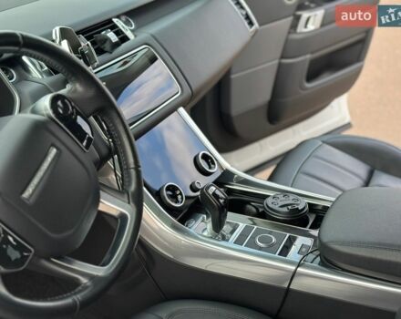 Білий Ленд Ровер Range Rover Sport, об'ємом двигуна 3 л та пробігом 159 тис. км за 42000 $, фото 33 на Automoto.ua