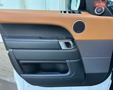 Білий Ленд Ровер Range Rover Sport, об'ємом двигуна 3 л та пробігом 146 тис. км за 49500 $, фото 11 на Automoto.ua