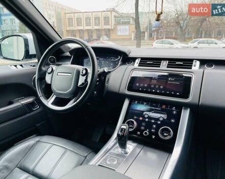 Білий Ленд Ровер Range Rover Sport, об'ємом двигуна 3 л та пробігом 58 тис. км за 68000 $, фото 11 на Automoto.ua