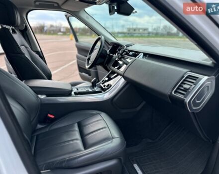 Білий Ленд Ровер Range Rover Sport, об'ємом двигуна 3 л та пробігом 159 тис. км за 42000 $, фото 48 на Automoto.ua