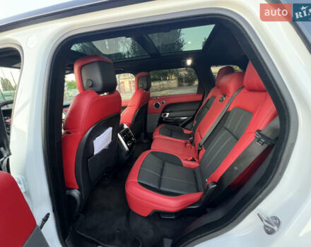 Білий Ленд Ровер Range Rover Sport, об'ємом двигуна 3 л та пробігом 40 тис. км за 72999 $, фото 4 на Automoto.ua