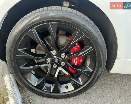 Білий Ленд Ровер Range Rover Sport, об'ємом двигуна 3 л та пробігом 40 тис. км за 69999 $, фото 10 на Automoto.ua