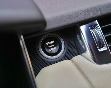 Білий Ленд Ровер Range Rover Sport, об'ємом двигуна 3 л та пробігом 81 тис. км за 63999 $, фото 38 на Automoto.ua