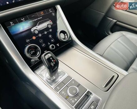 Білий Ленд Ровер Range Rover Sport, об'ємом двигуна 3 л та пробігом 58 тис. км за 68000 $, фото 22 на Automoto.ua