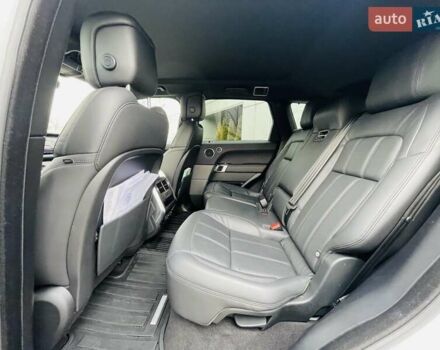 Білий Ленд Ровер Range Rover Sport, об'ємом двигуна 3 л та пробігом 58 тис. км за 68000 $, фото 18 на Automoto.ua