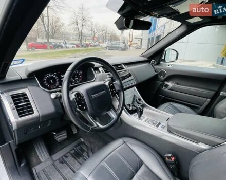 Білий Ленд Ровер Range Rover Sport, об'ємом двигуна 3 л та пробігом 58 тис. км за 68000 $, фото 16 на Automoto.ua
