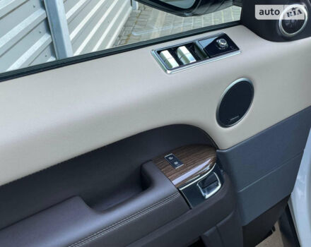 Білий Ленд Ровер Range Rover Sport, об'ємом двигуна 2.99 л та пробігом 36 тис. км за 75000 $, фото 17 на Automoto.ua