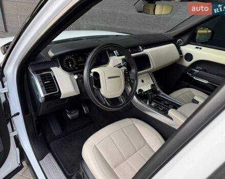 Білий Ленд Ровер Range Rover Sport, об'ємом двигуна 3 л та пробігом 63 тис. км за 53000 $, фото 16 на Automoto.ua