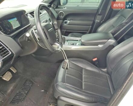 Білий Ленд Ровер Range Rover Sport, об'ємом двигуна 3 л та пробігом 100 тис. км за 35000 $, фото 7 на Automoto.ua