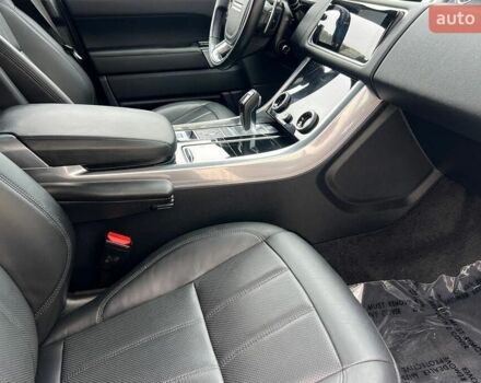 Білий Ленд Ровер Range Rover Sport, об'ємом двигуна 3 л та пробігом 43 тис. км за 16700 $, фото 15 на Automoto.ua