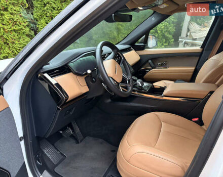 Білий Ленд Ровер Range Rover Sport, об'ємом двигуна 3 л та пробігом 88 тис. км за 100000 $, фото 5 на Automoto.ua